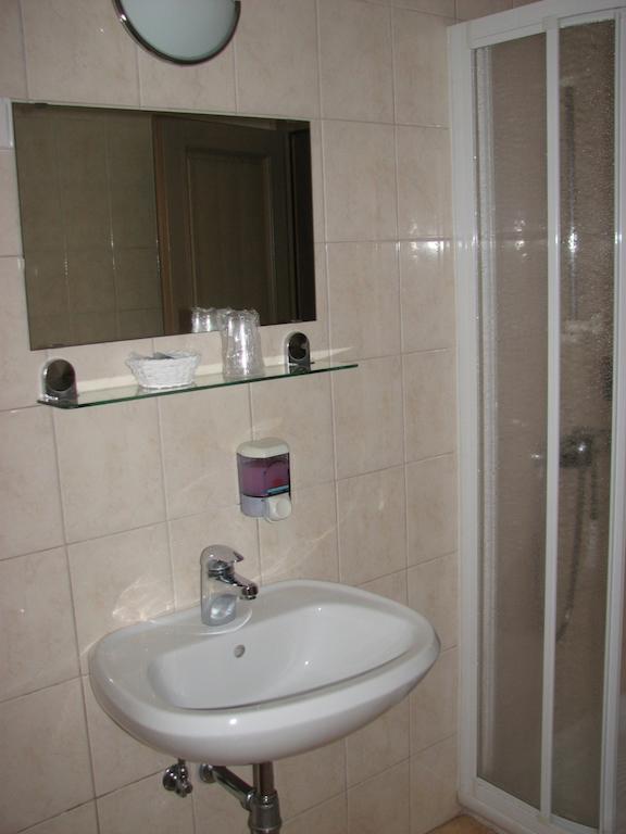 Gostisce Masun Hotel Zewnętrze zdjęcie